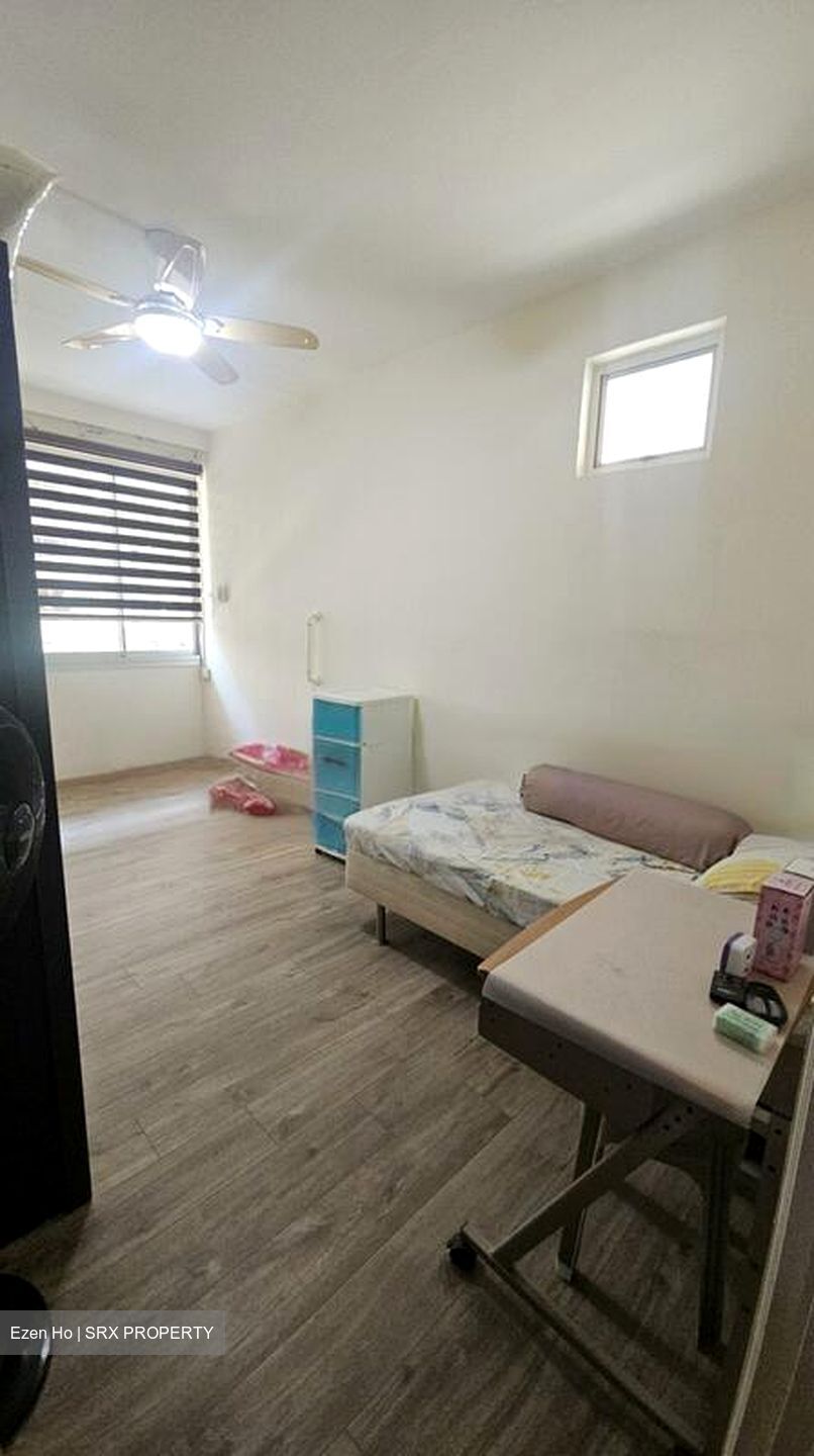 Blk 858A Tampines Avenue 5 (Tampines), HDB 5 Rooms #463138361